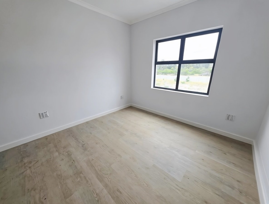 To Let 4 Bedroom Property for Rent in Sandown Western Cape